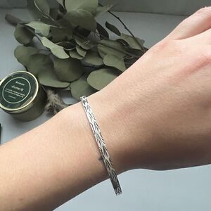 Sterling silver 925 diamond cut  bangle 8”